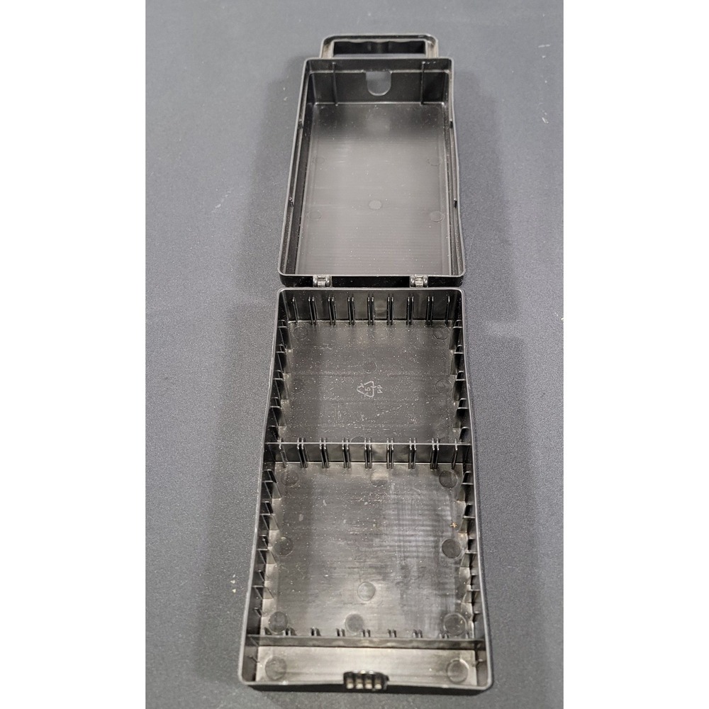 Vintage Cassette 10 Tape Portable Storage Case‎ Organizer Handle Hinged Lid